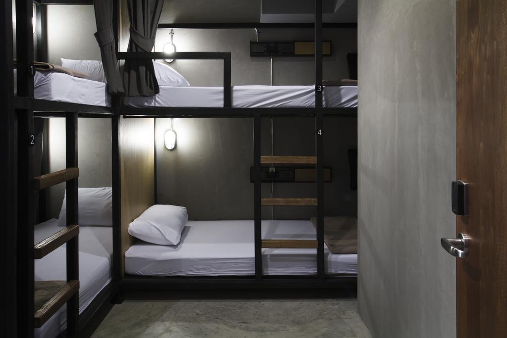 Bed Station Ratchthewi Ostello